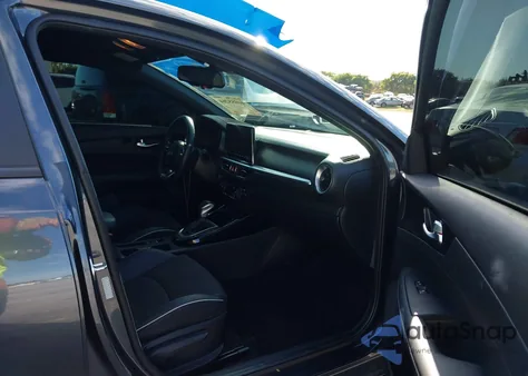 2023 Kia Forte Gt-Line из США, поврежденный, VIN 3KPF54AD5PE656829